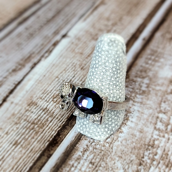 Women's Elephant Ring Size 8.5 - Picture 3 of 4